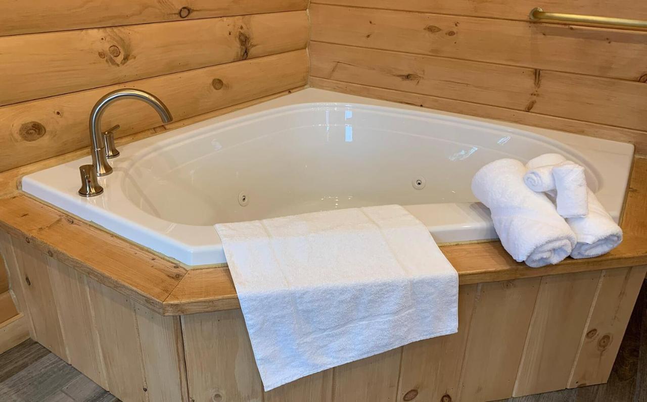 Briarwood Cabin By Amish Country Lodging Berlin Dış mekan fotoğraf